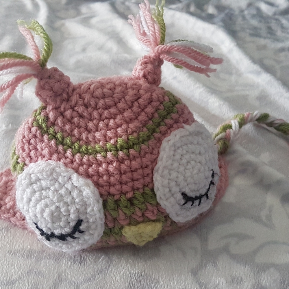 Newborn knit owl hat